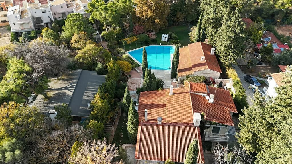 For Sale Villa 837 m² in Athens