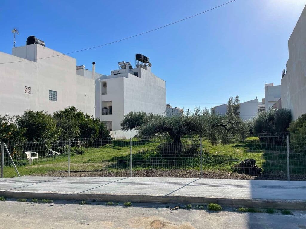 For Sale Land 1002 m² in Crete