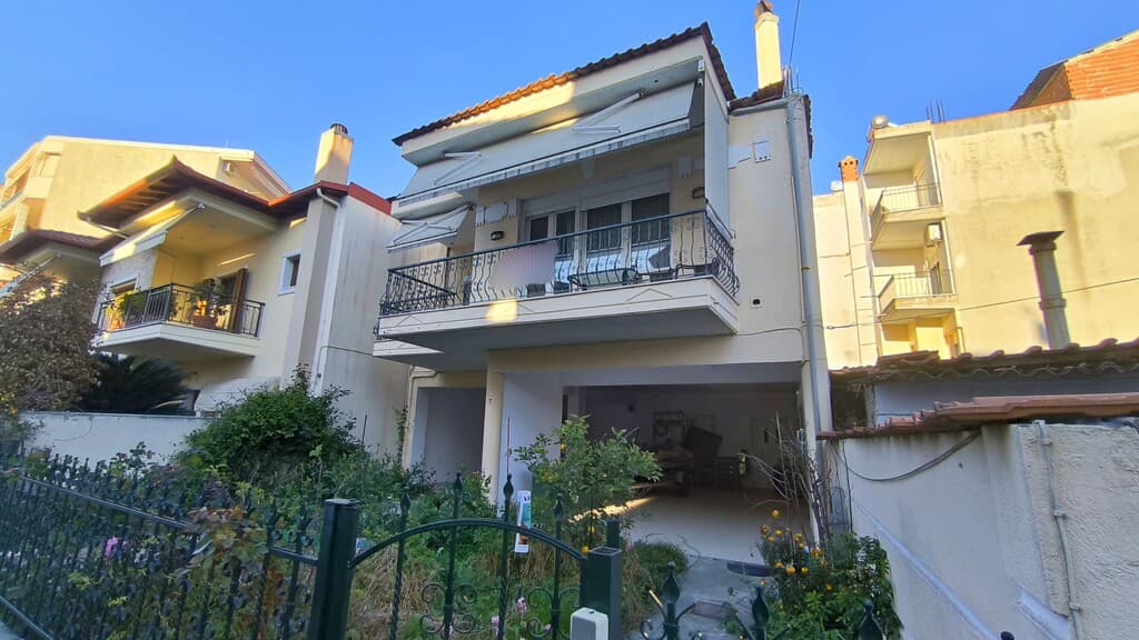 For Sale Detached house 104 m² on the Olympic Coast