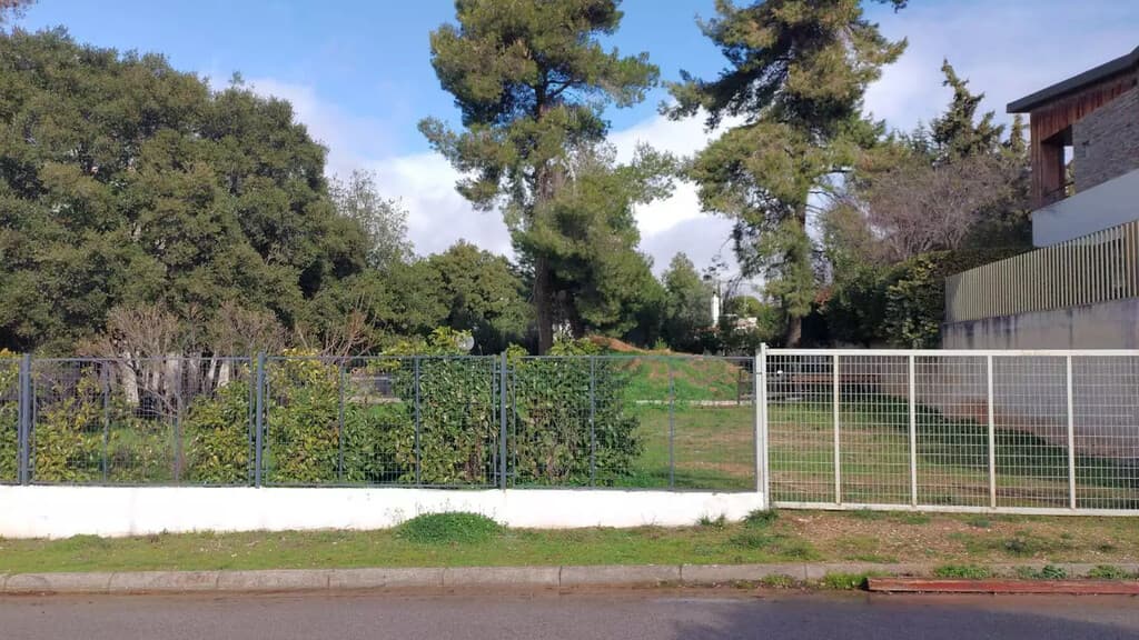 For Sale Land 875 m² in Athens
