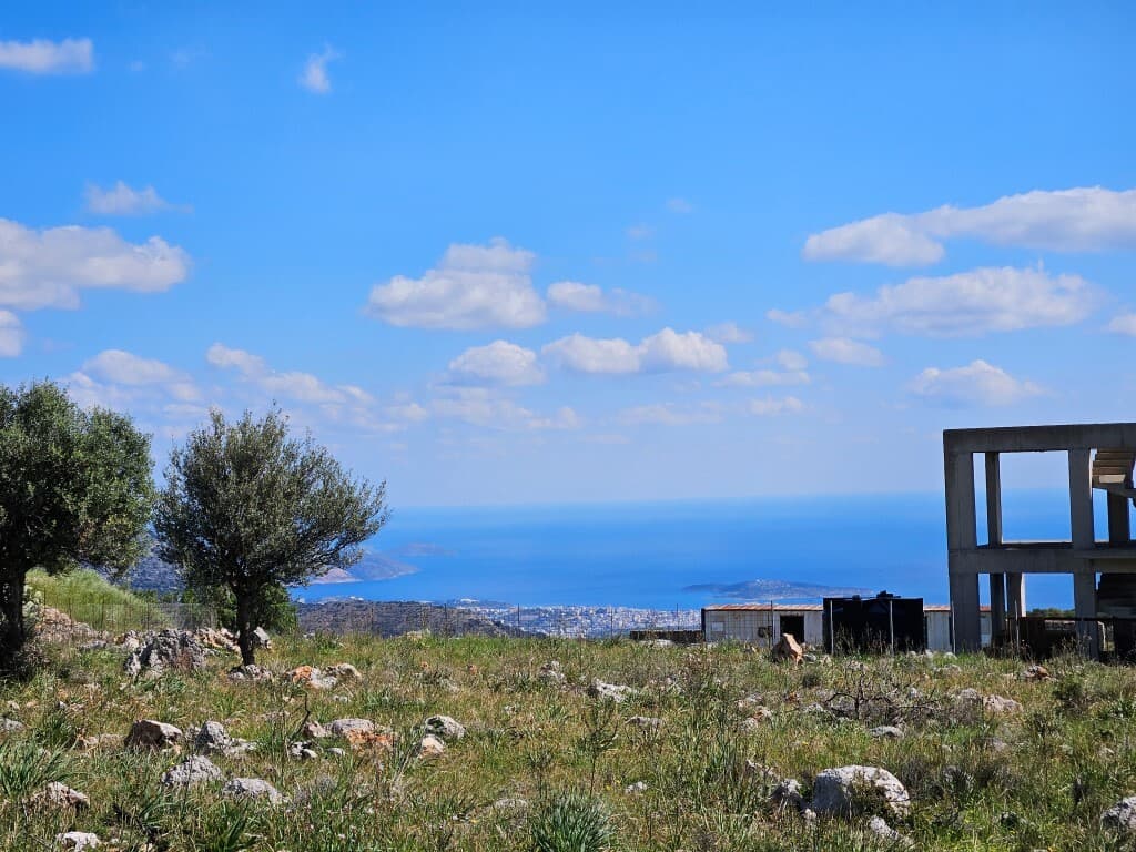 For Sale Land 2454 m² in Crete