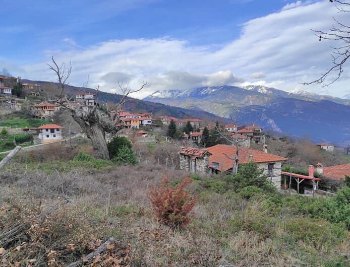 For Sale Land 668 m² on the Olympic Coast