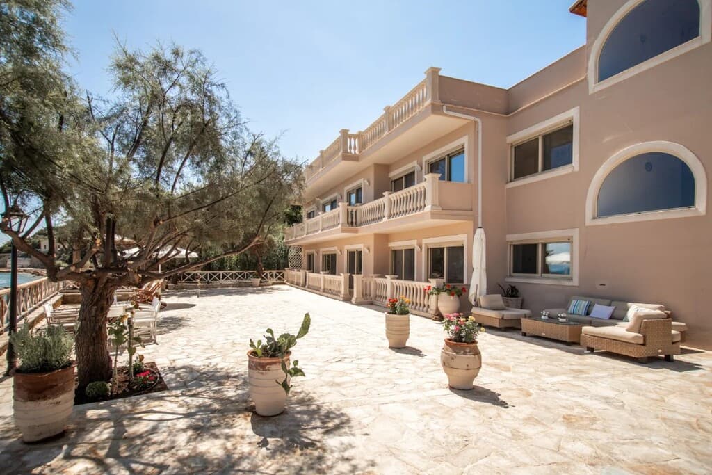 For Sale Villa 300 m² in Zante