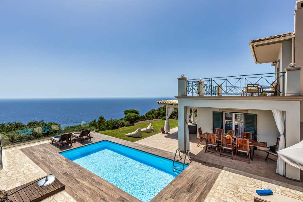 For Sale Villa 181 m² in Corfu