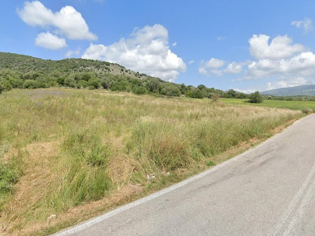 For Sale Land 7200 m² in central Greece
