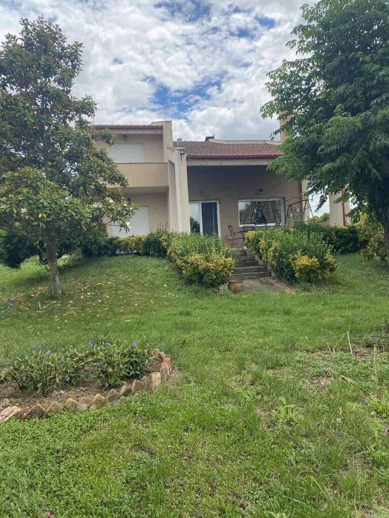 For Sale Detached house 300 m² in Serres