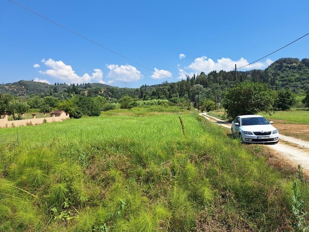 For Sale Land 2200 m² in Corfu