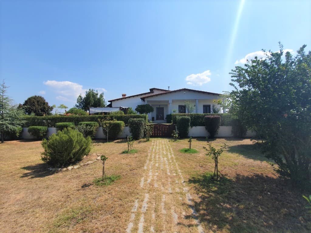 For Sale Detached house 225 m² in the suburbs of Thessaloniki