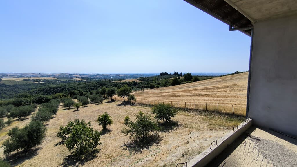 For Sale Detached house 238 m² on the Olympic Coast