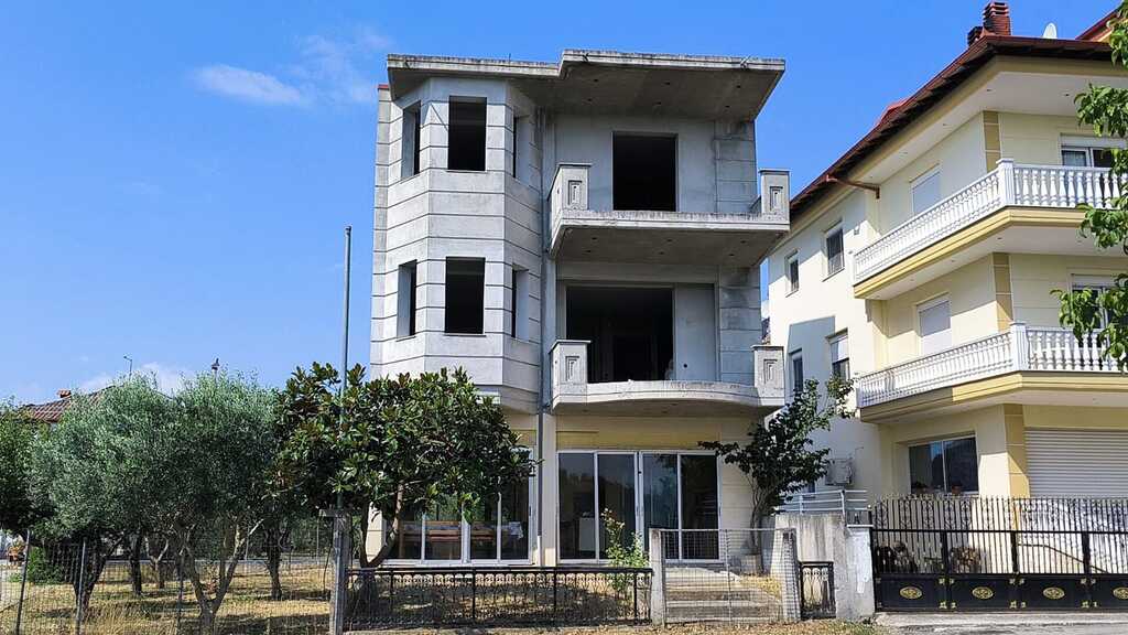 For Sale Maisonette 230 m² on the Olympic Coast