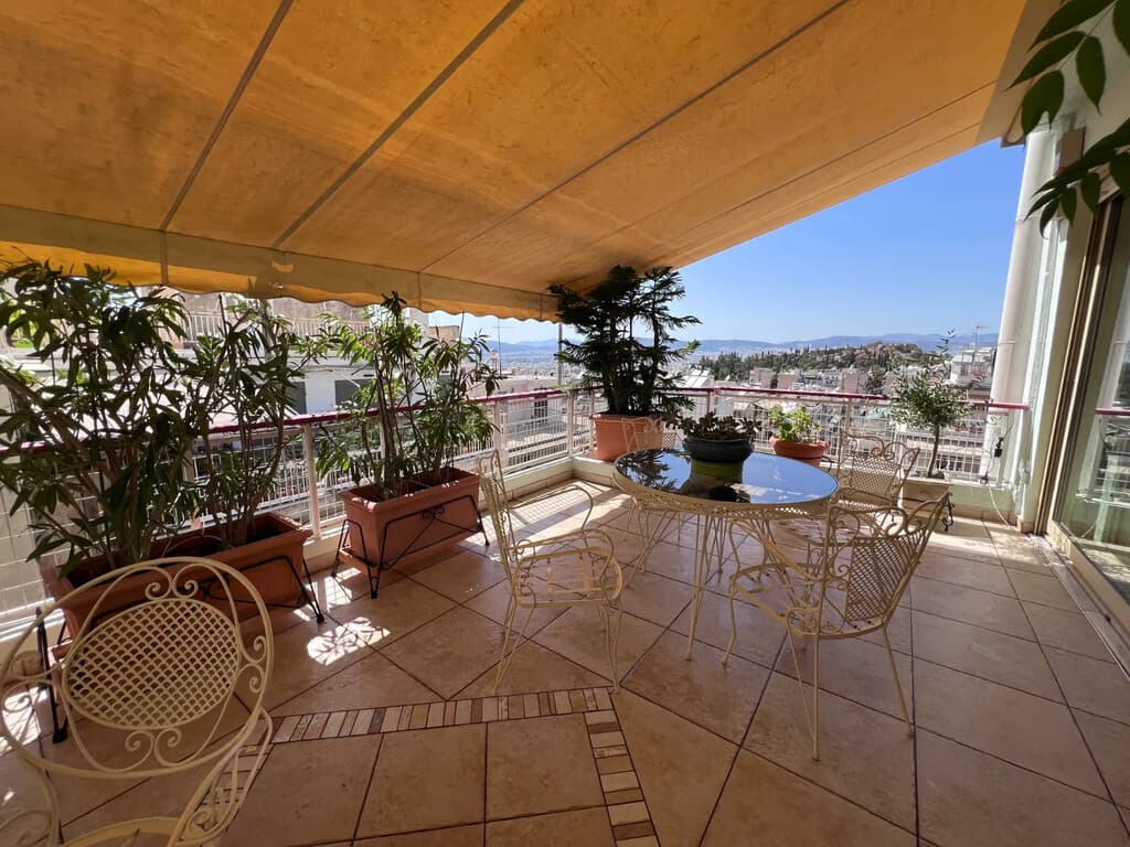 For Sale Flat 199 m² in Athens