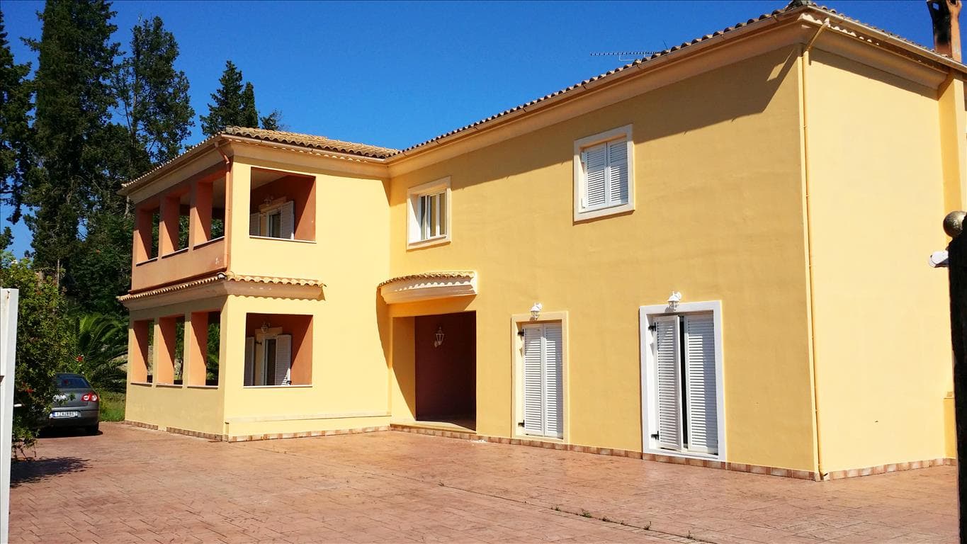 For Sale Villa 420 m² in Corfu