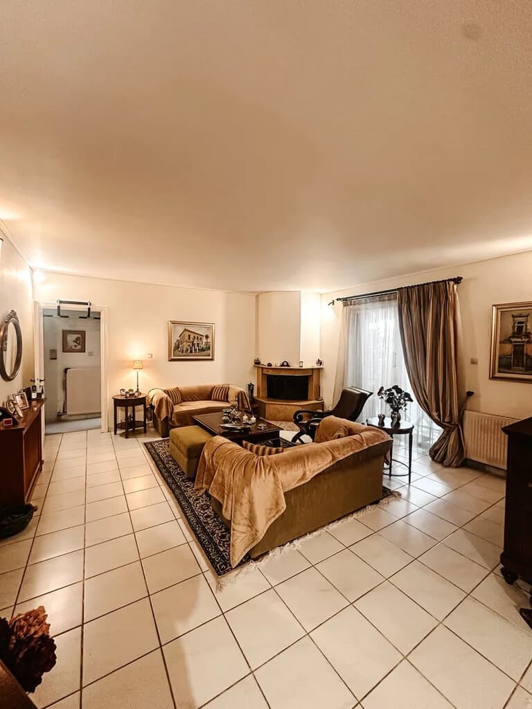 For Sale Flat 137 m² in Attica