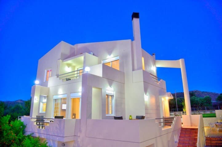 For Sale Villa 230 m² in Crete
