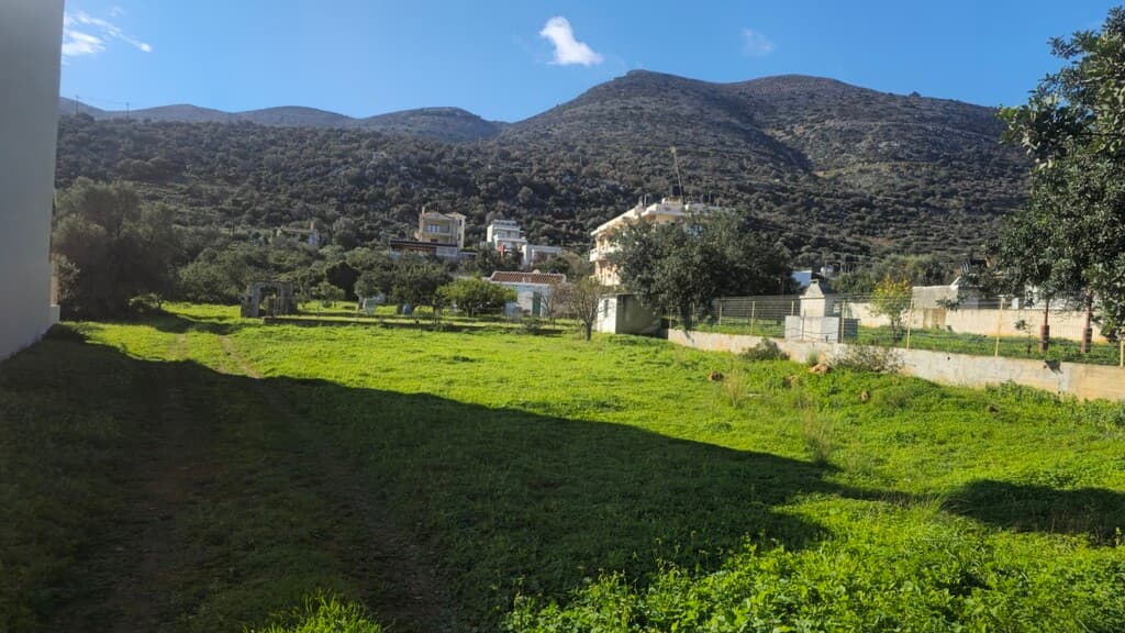 For Sale Land 1022 m² in Crete