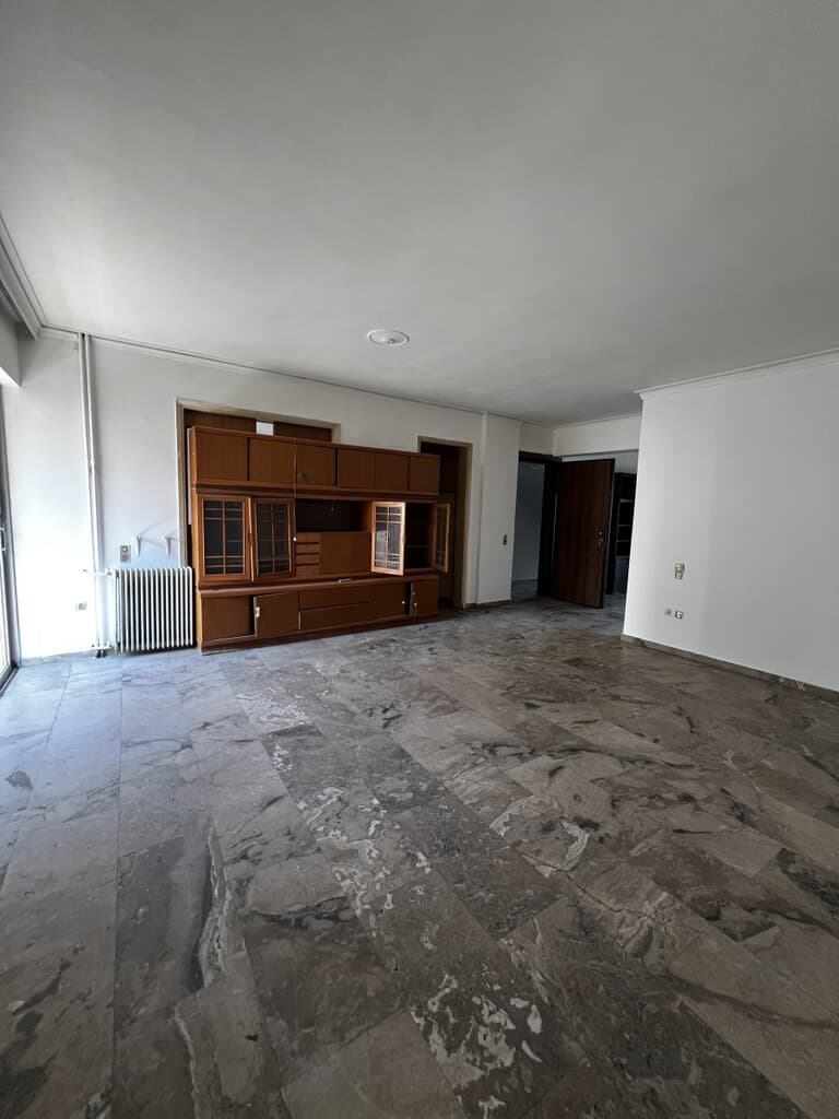 For Sale Flat 141 m² in Athens