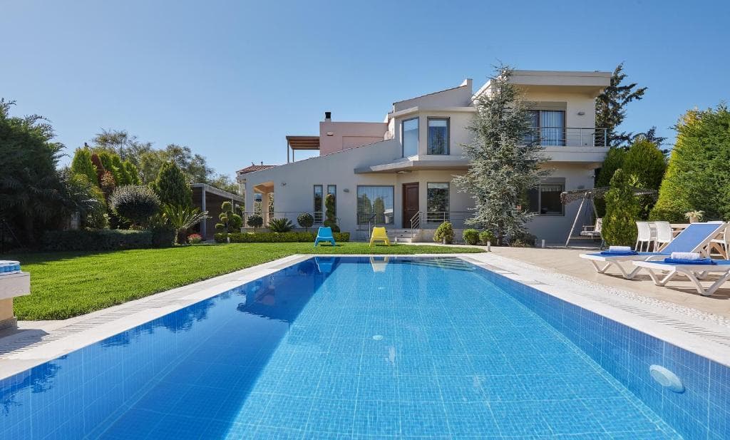 For Sale Villa 300 m² in Crete