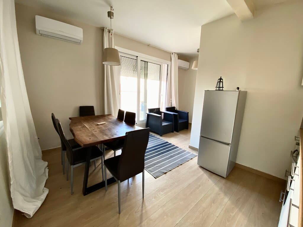 For Sale Flat 100 m² in Athens