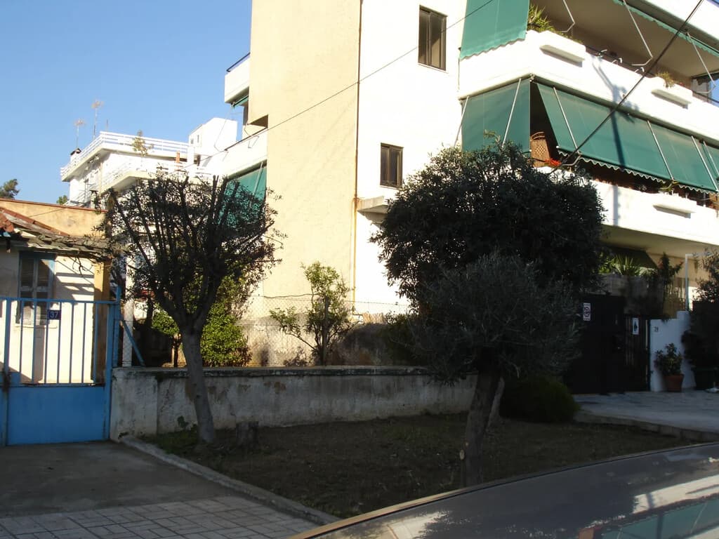 For Sale Land 423 m² in Athens