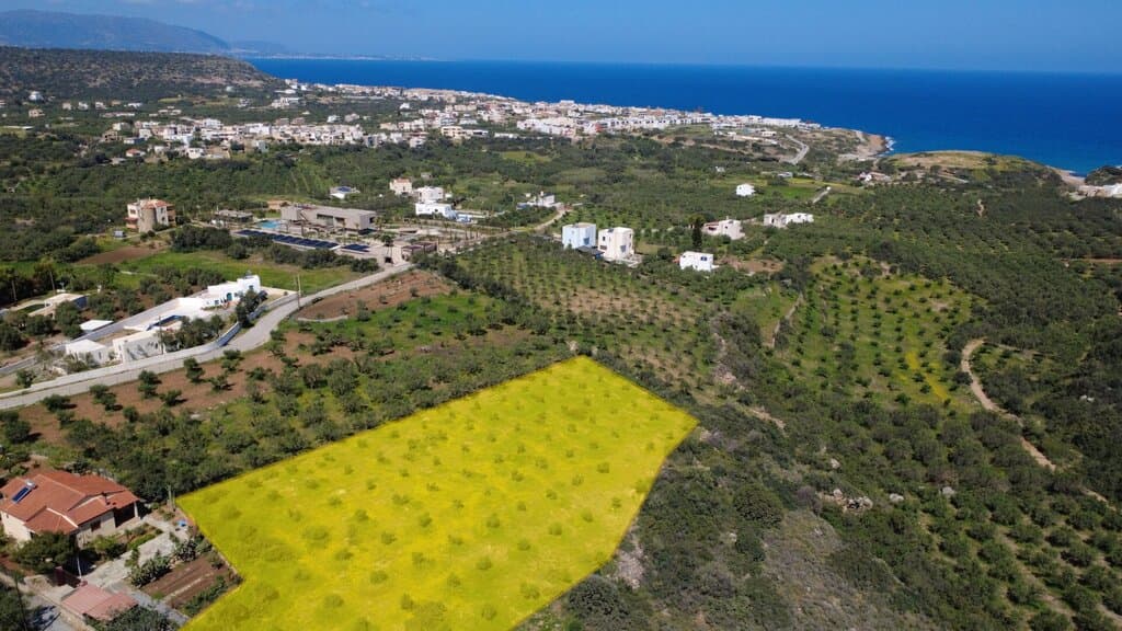 For Sale Land 4460 m² in Crete