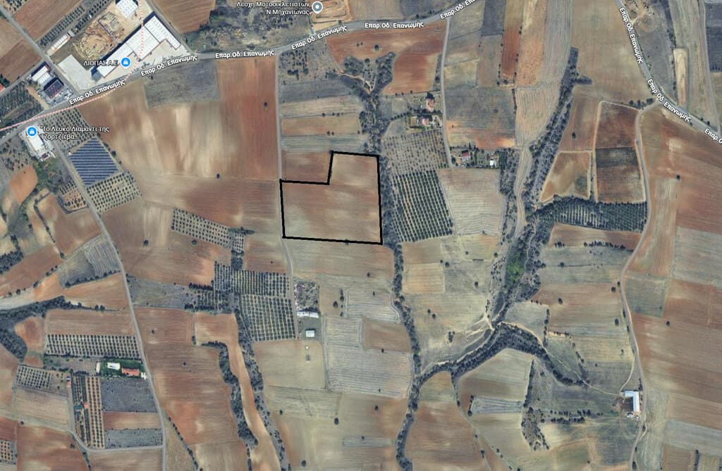 For Sale Land 15000 m² in the suburbs of Thessaloniki