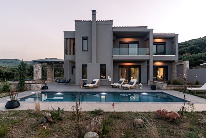 For Sale Villa 250 m² in Crete