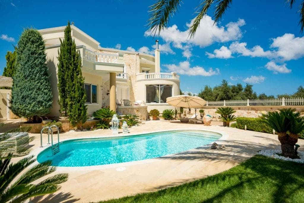 For Sale Villa 506 m² in Crete