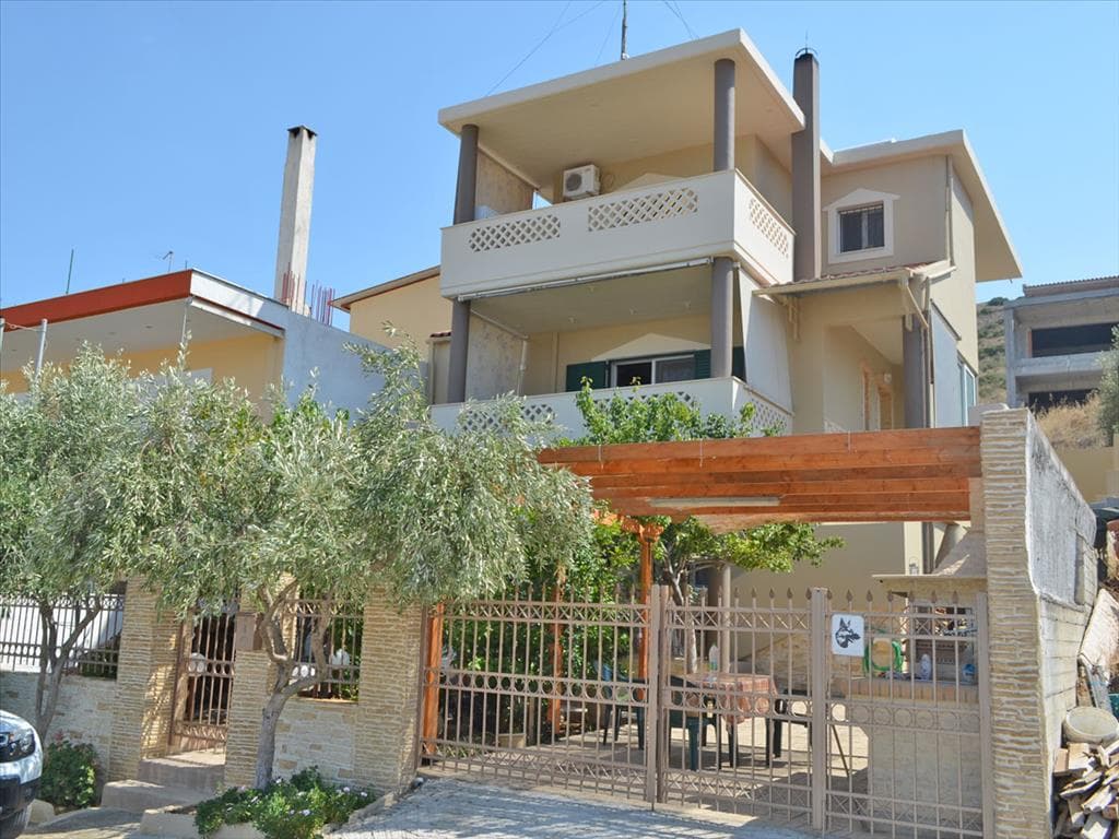 For Sale Maisonette 200 m² on the Euboea island