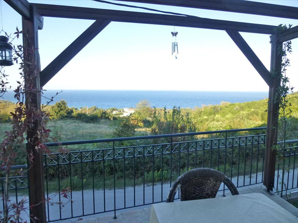 For Sale Detached house 280 m² on the Olympic Coast