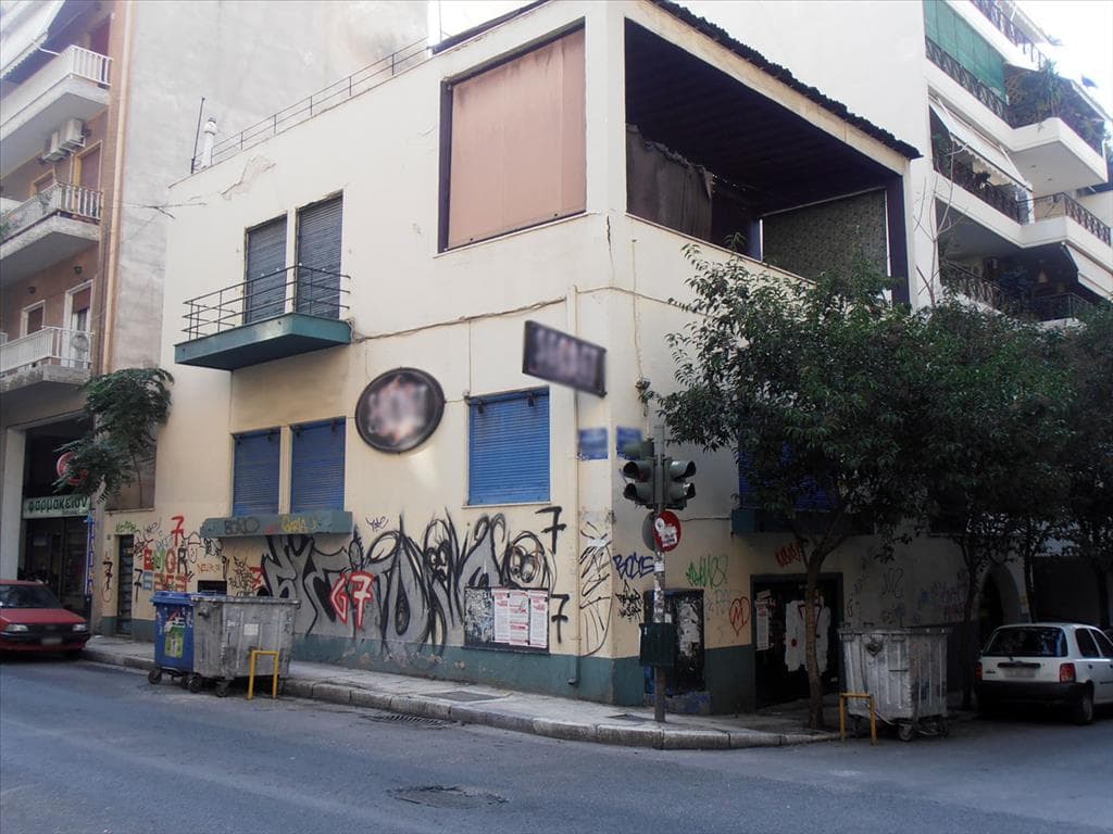For Sale Land 684 m² in Athens