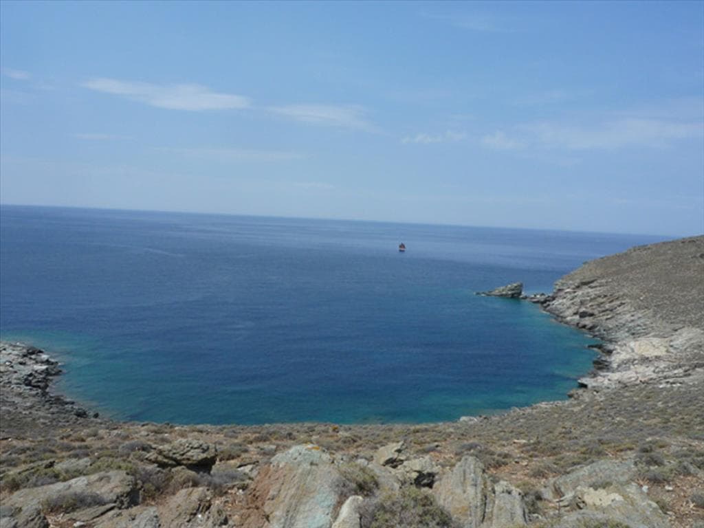 For Sale Land 4925 m² in Cyclades