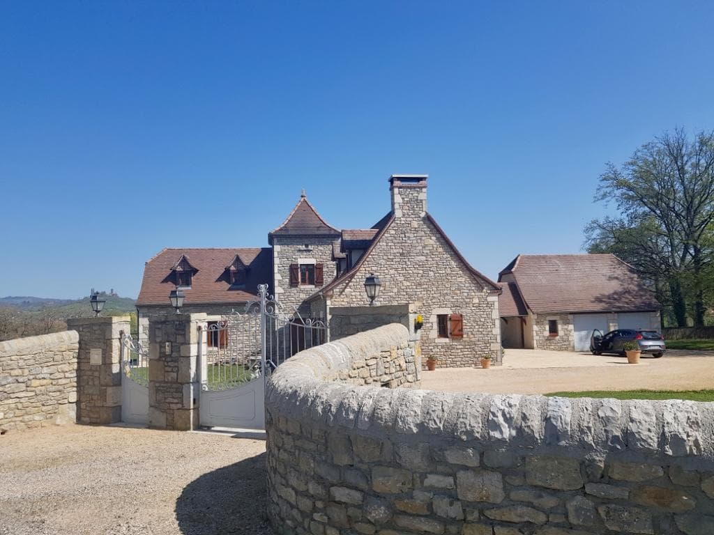 Luxury 4 Bed Le Manoir House For Sale in Dordogne Valley St-Jean-Lespinasse Lot Midi-Pyrenees France