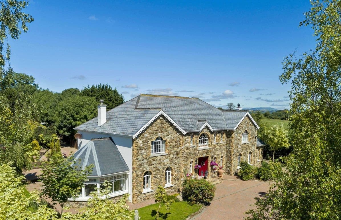 Luxury Five-Bedroom House in Ballinclare, County Wexford