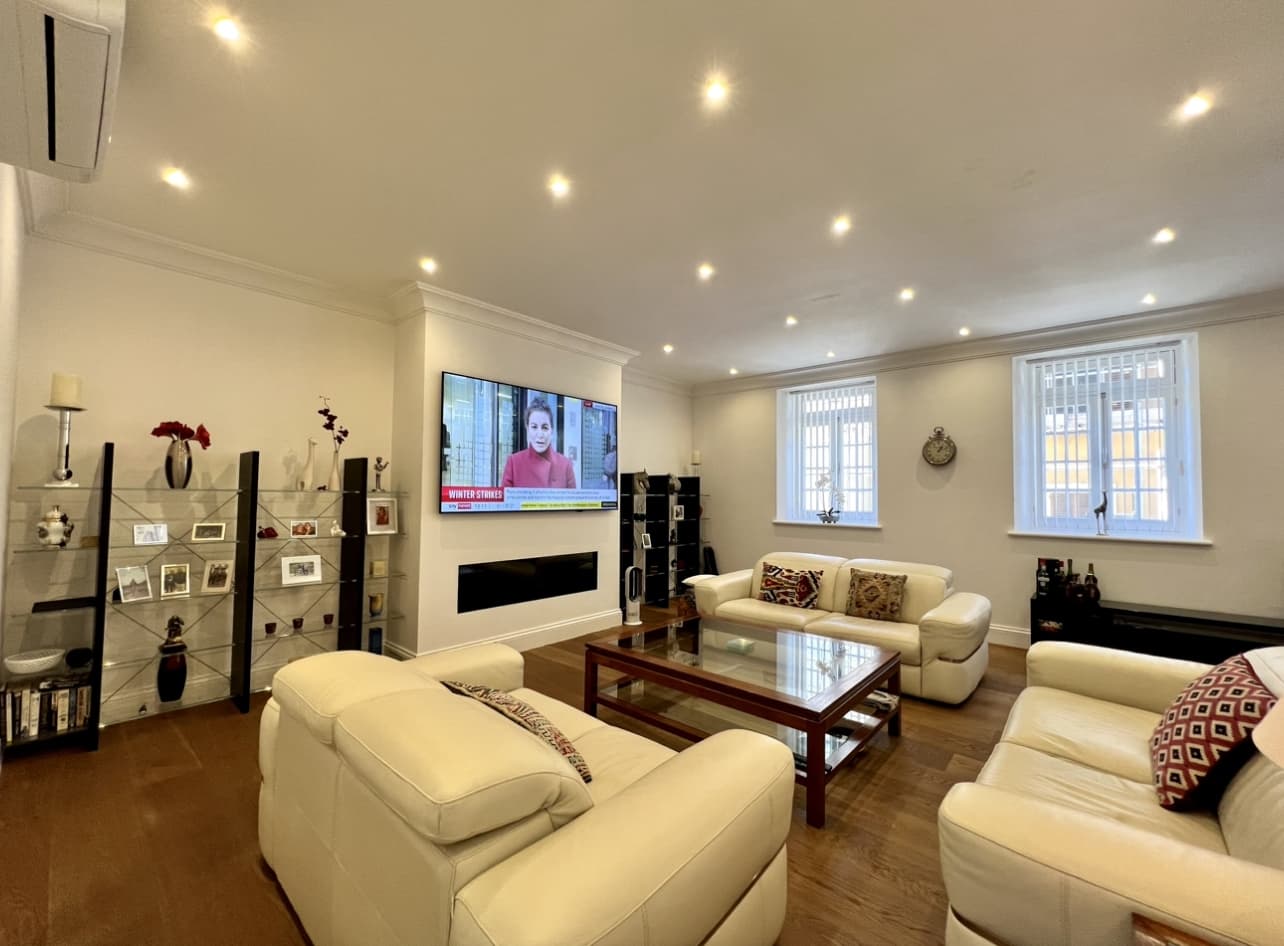 Luxury 3 Bed House For Sale in Gibraltar