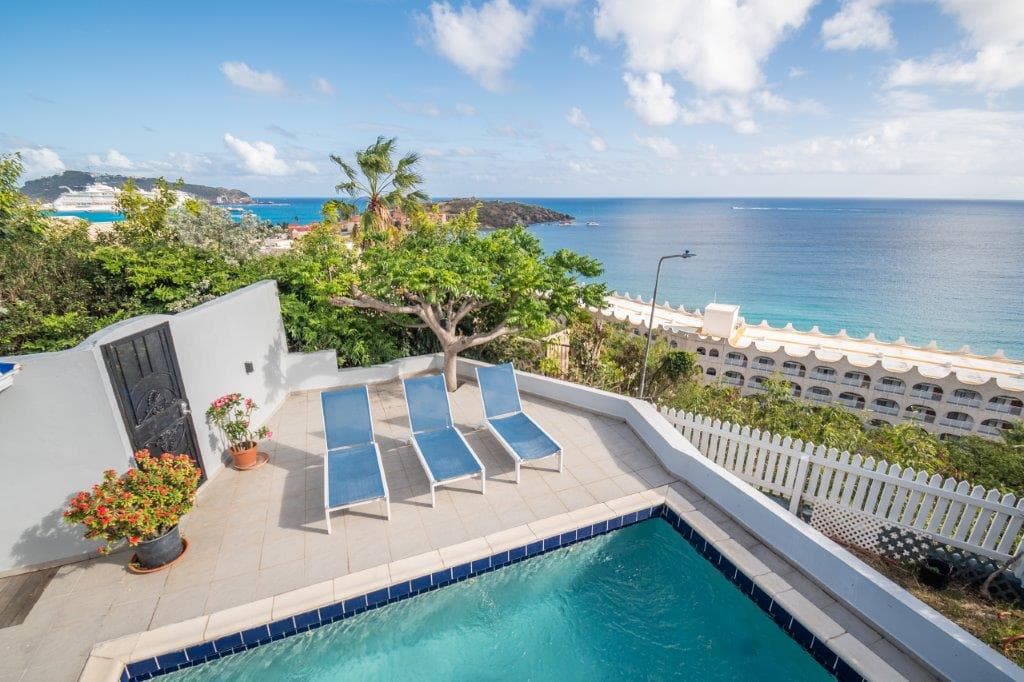 Luxury 6 bed Villa For Sale in Belair Sint Maarten Caribbean