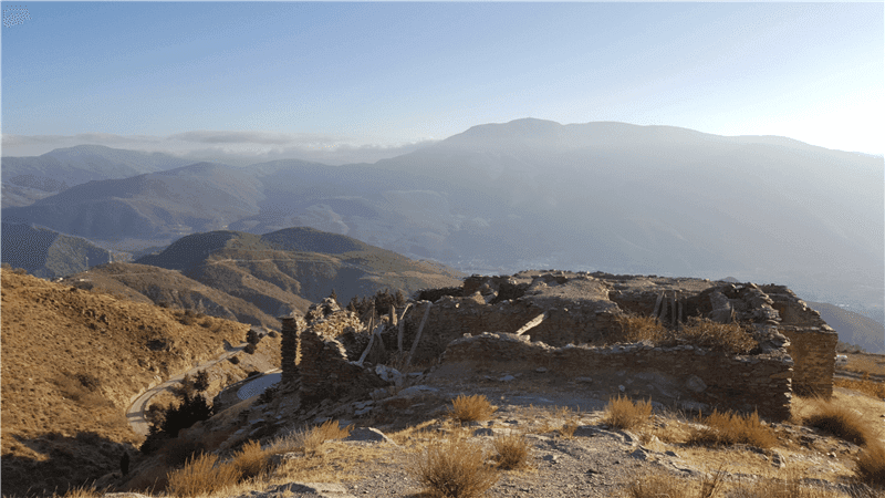 Excellent Plot of land with ruin for sale in SOPORTUJAR Granada Spain
