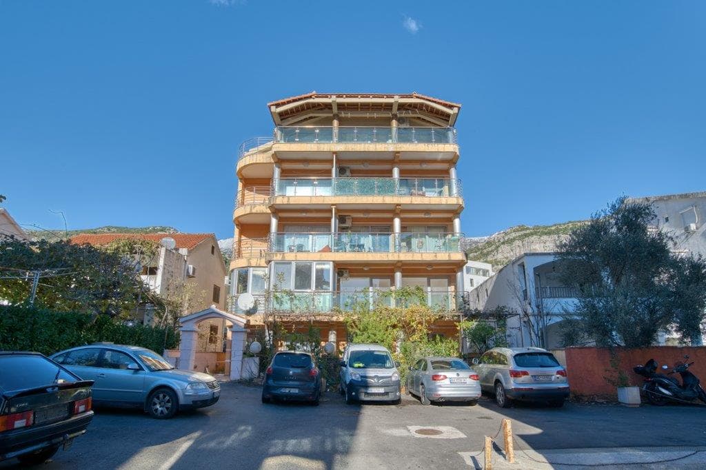 Excellent 2 Bed Apartment For Sale In Budva Montenegro