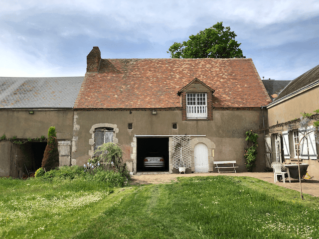 Excellent 8 Bed Farmhouse For Sale In Moisy France