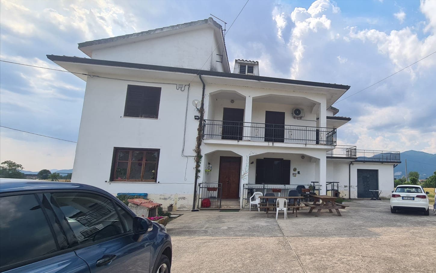 Excellent 5 Bed Villa for Sale In Alife Caserta Italy