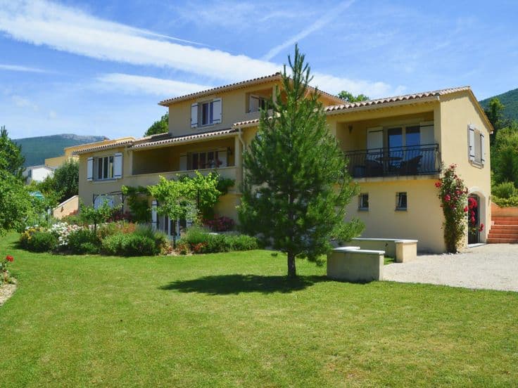 Luxury 3 Bed Villa For Sale In Montbrun-les-Bains France