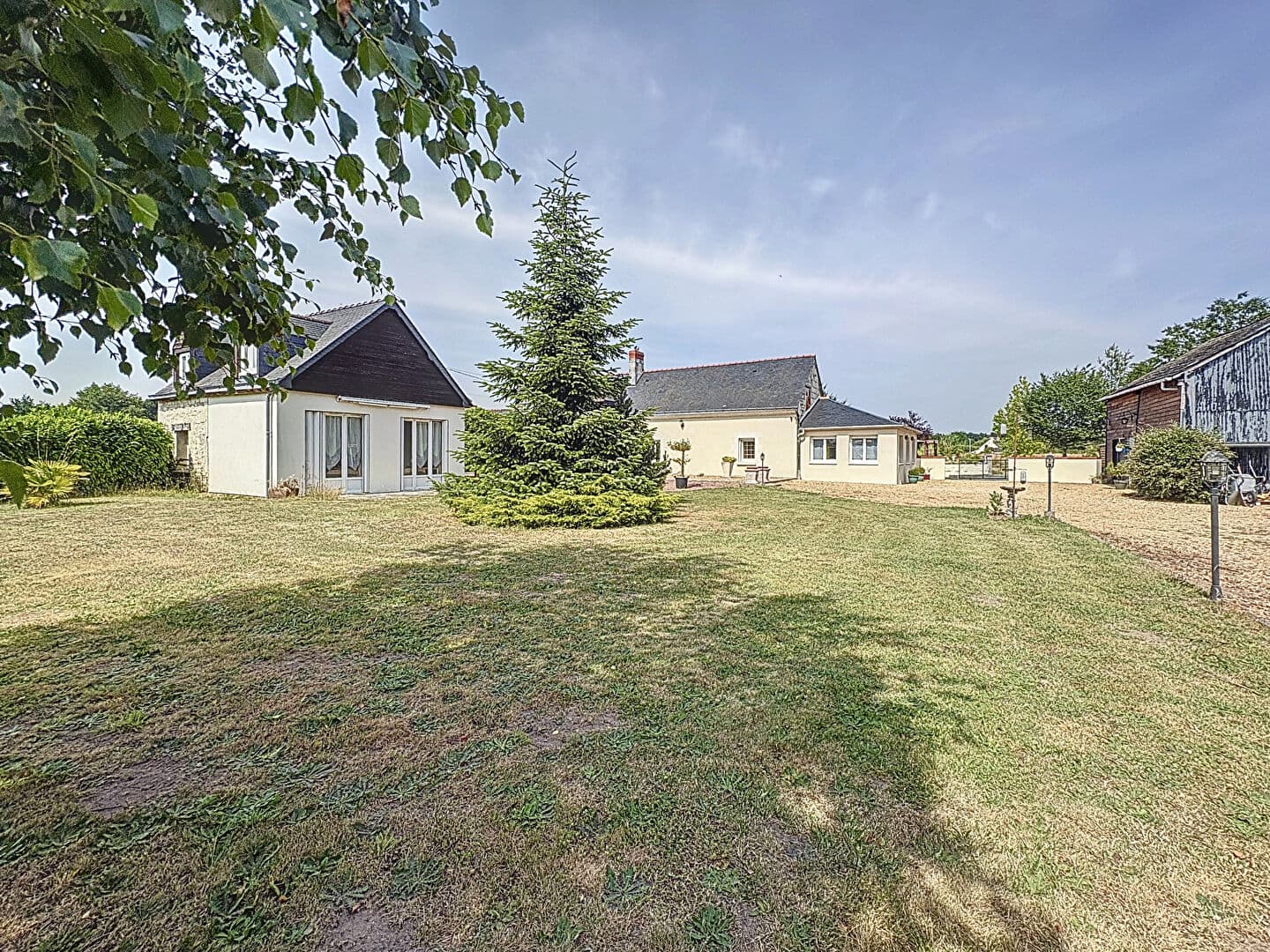 Stunning 5 Bed House & Gite For Sale In Saint Philbert Du Peuple France