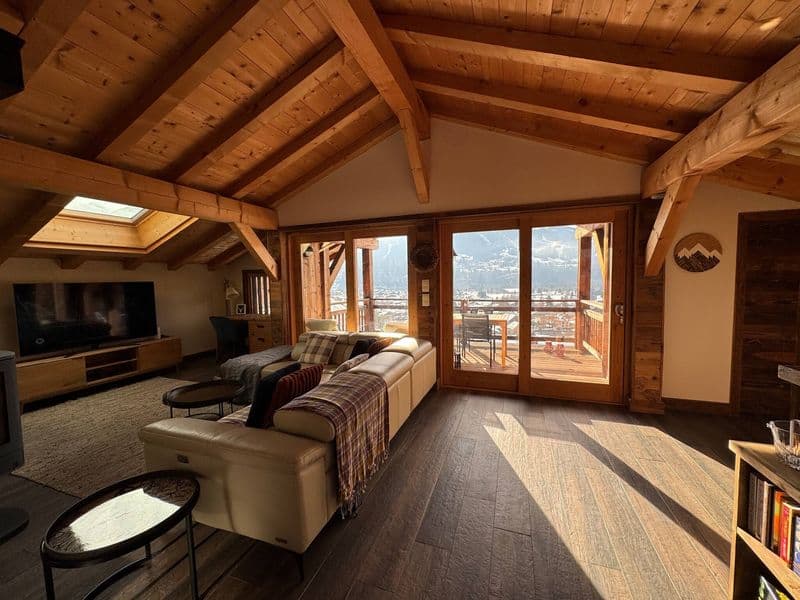 Luxury 5 Bed Chalet For Sale In Samoens France