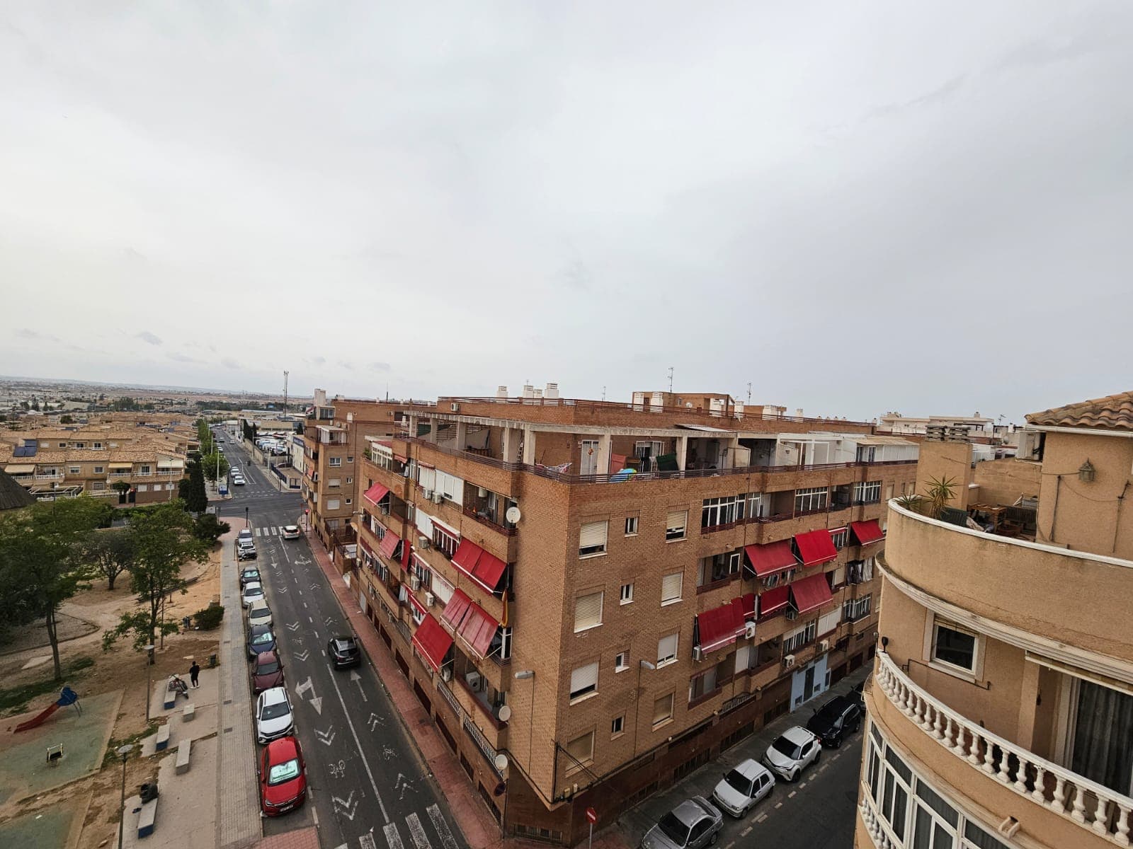 Excellent 2 Bed Penthouse For Sale in Torrevieja Spain
