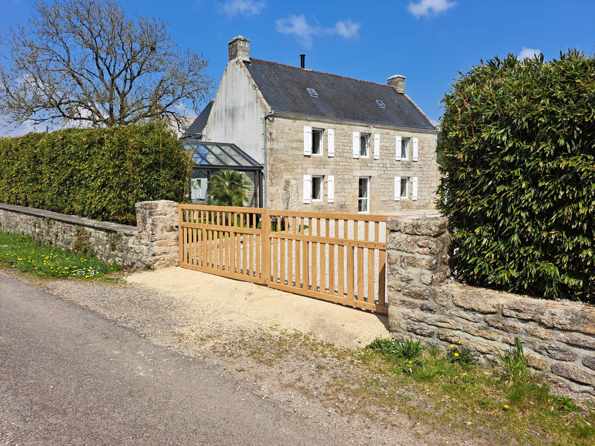 Luxury 12 Bed Estate For Sale In Scaer Brittany France