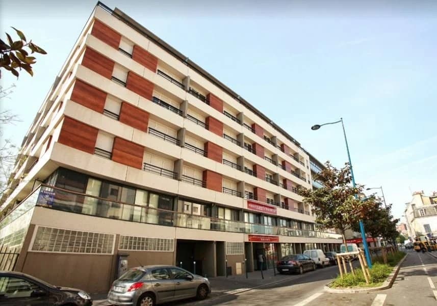 Excellent 1 Bed Leaseback For Sale In Résidence BEAUMARCHAIS Paris France