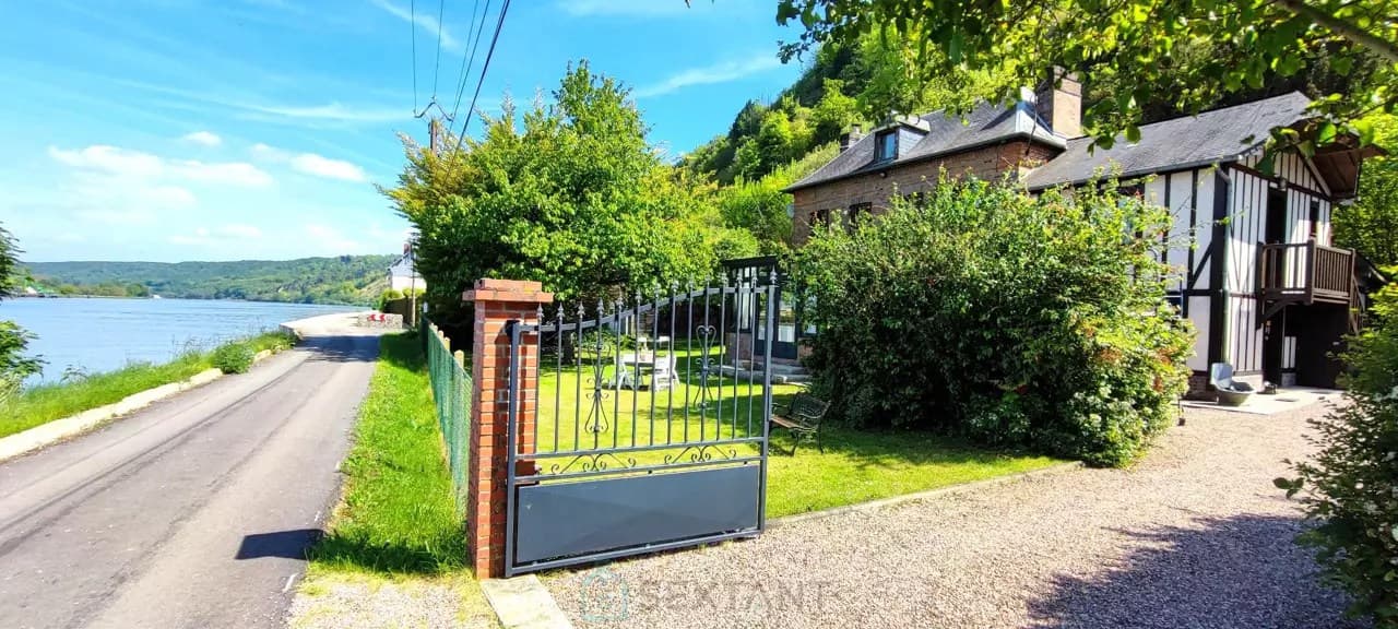 Stunning 4 Bed Riverside House for Sale in Barneville sur Seine Normandy France