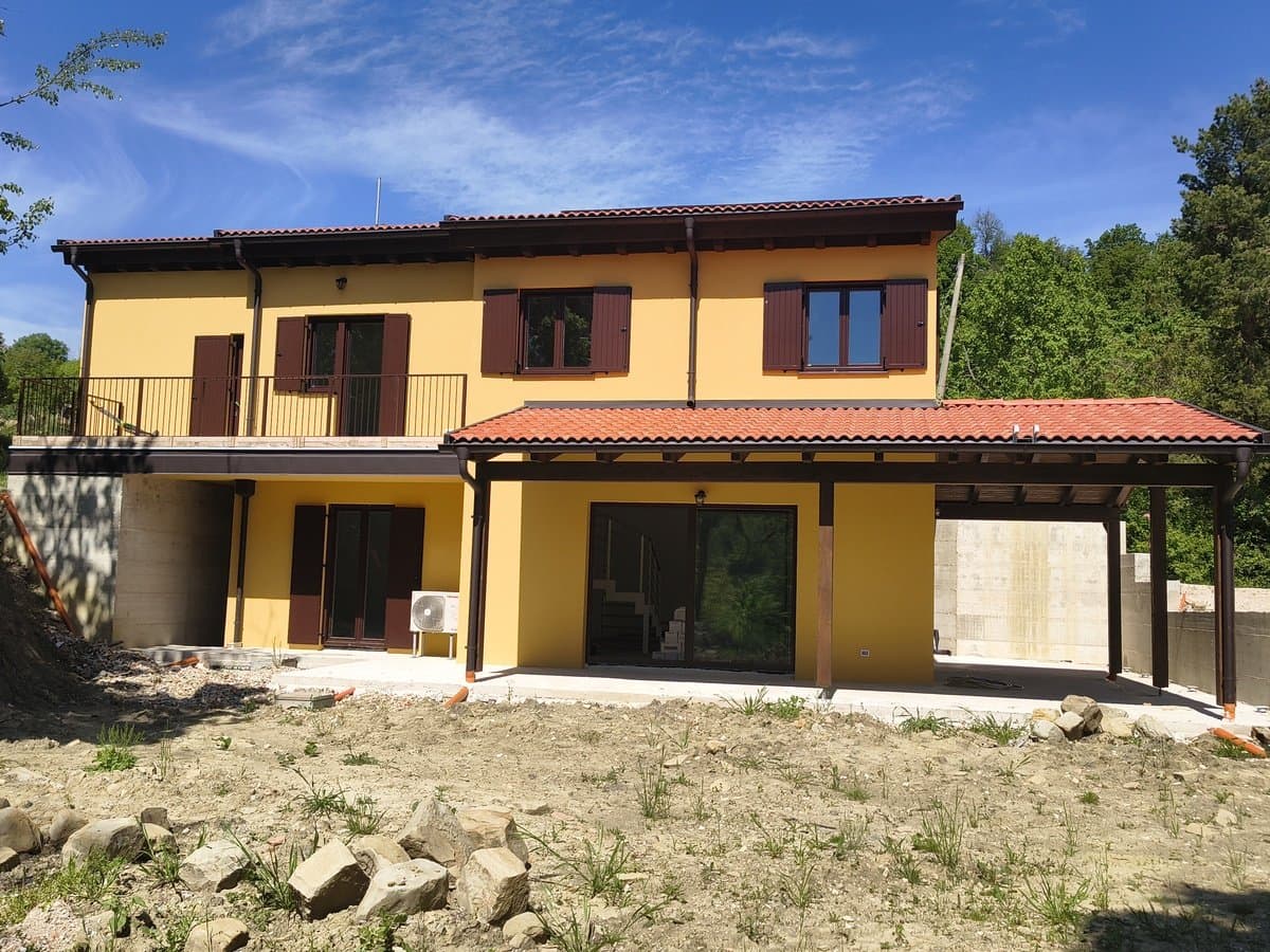 Excellent 3 Bed Country House for Sale In Gualdo Macerata Marche Italy