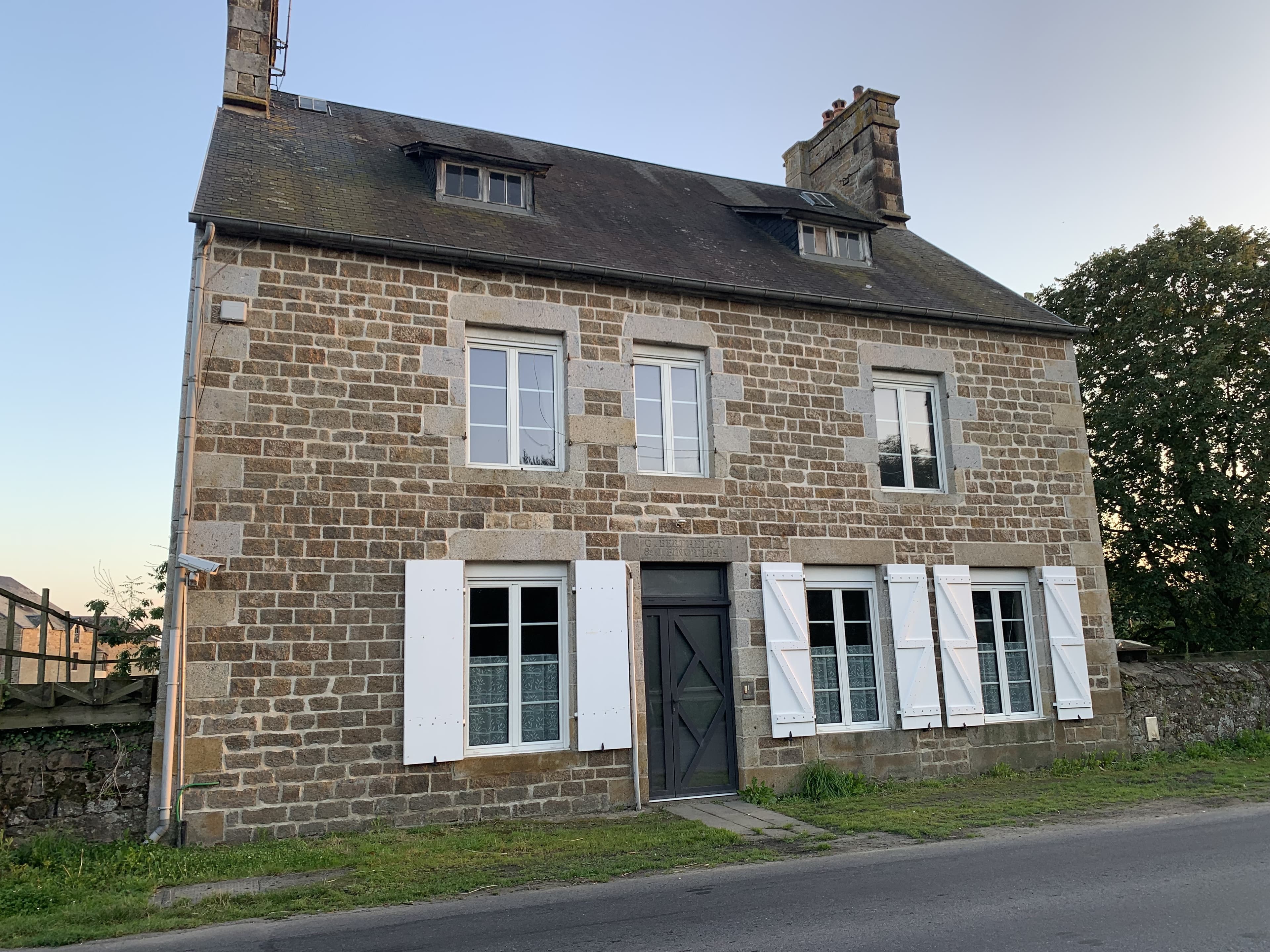 Exceptional 4-Bed Stone House with Riverfront in Ducey, Normandy