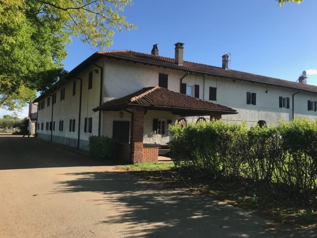 Building with 12 Apartments to Renovate for Sale In Castano Primo Milan Italy