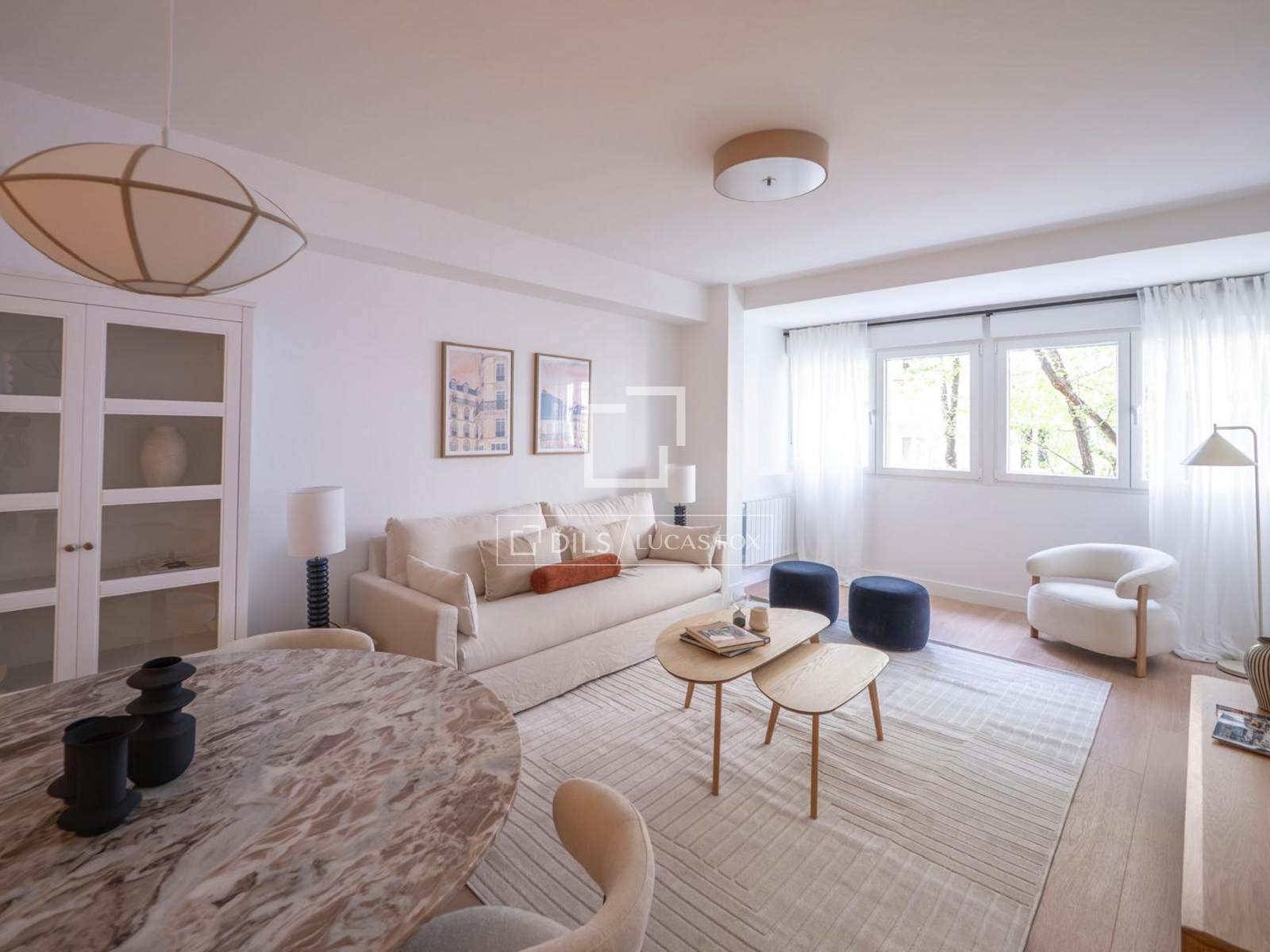 Renovated Three-Bedroom Apartment Next to Paseo de la Castellana